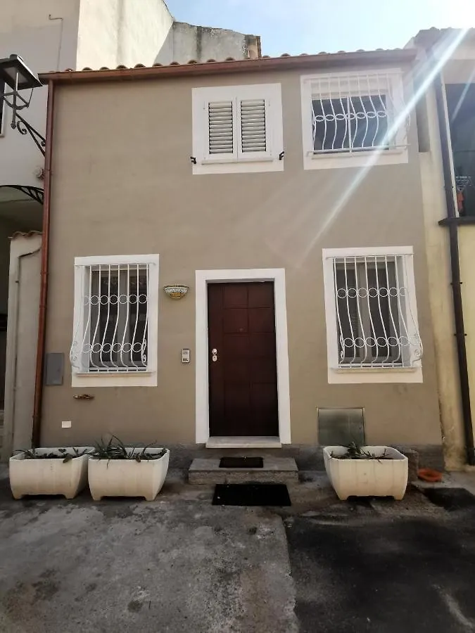 Apartament Domu Noa Olbia Włochy